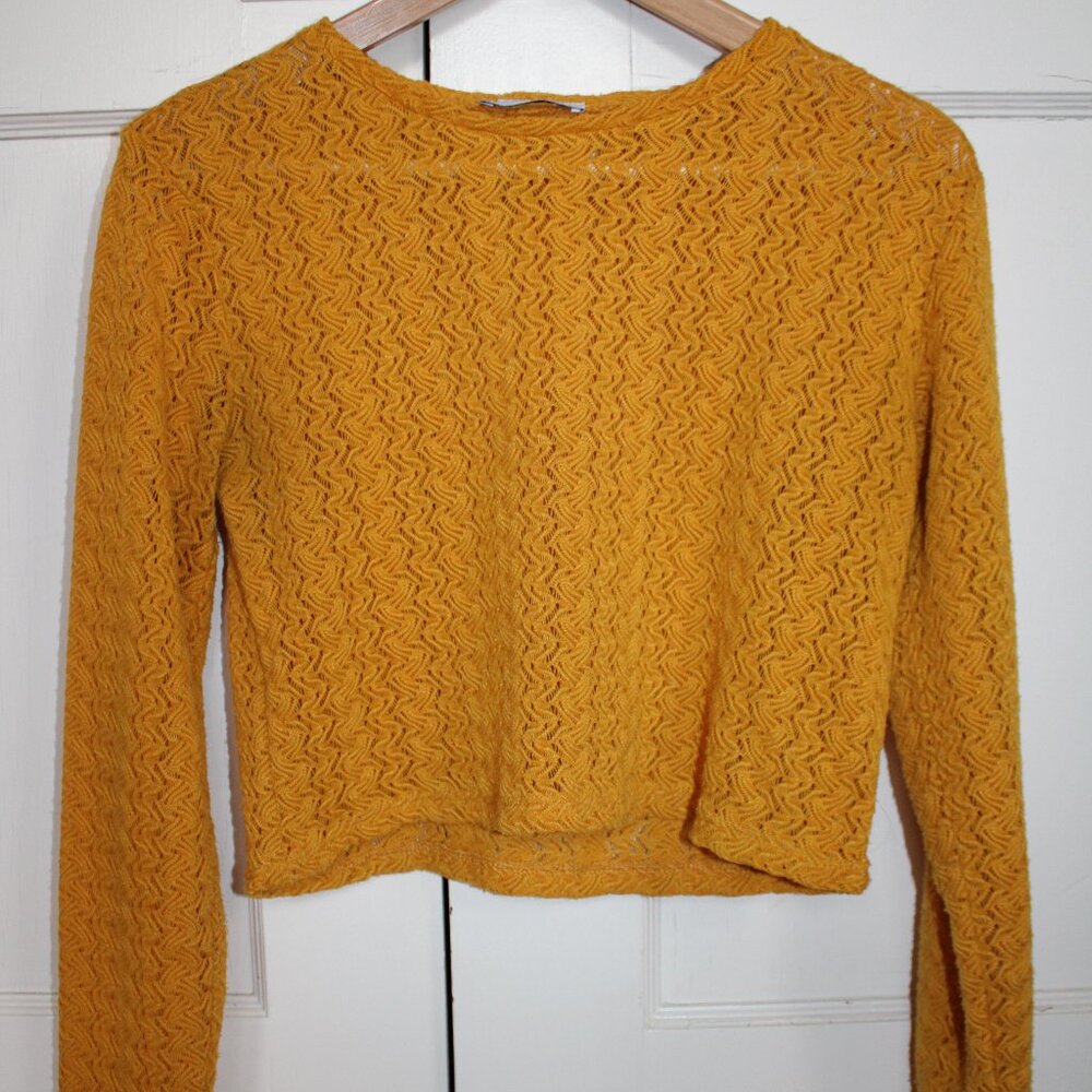 Zara Trafaluc Crochet Crop Top Long Sleeve Gold Yellow Crew Neck Fine Knit M